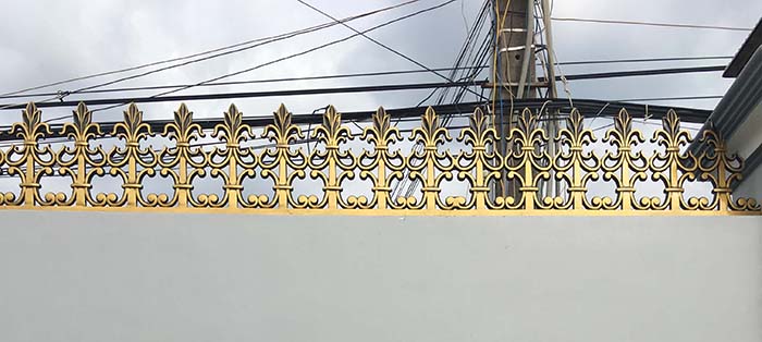 mẫu chông hàng rào nhôm đúc cổ điển đơn giản